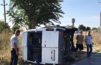 В Одесской области автобус с отдыхающими столкнулся с грузовиком: есть пострадавшие (ФОТО)