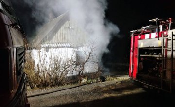 При ликвидации пожара в частном доме Днепра обнаружен труп 38-летнего мужчины 