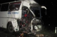 В Херсонской области пассажирский автобус столкнулся с грузовиком: погиб один человек