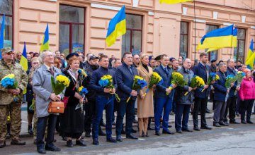 В Днепре состоялось торжественное мероприятие по случаю 206-й годовщины со дня рождения Тараса Шевченко