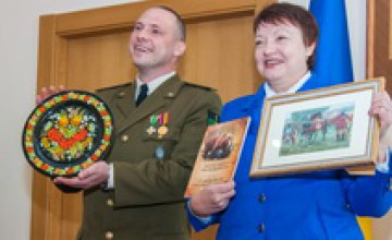 Литовца Рамунаса наградили медалью «Защитникам отечества» в Днепропетровской ОГА