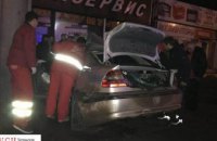В Одессе автомобиль столкнулся с придорожным столбом: погибла молодая женщина (ФОТО)