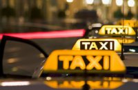В Днепре пьяный мужчина устроил дебош в такси