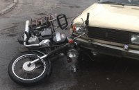 На Днепропетровщине произошло ДТП - мотоциклист влетел в  «ВАЗ» (ФОТО)