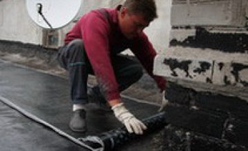 В Днепропетровске на ж/м Южный проводится ремонт домов за счет предприятий района