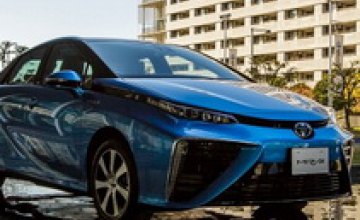 Toyota начала выпуск автомобилей, работающих на водороде (ФОТО)