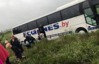 В Киевской области автобус с детьми влетел в кювет (ФОТО, ВИДЕО)