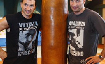  Братья Кличко хотят провести поединок на НСК «Олимпийский»