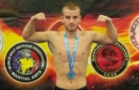 Пожарный-кикбоксер из Днепропетровщины завоевал серебро на соревнованиях мирового уровня