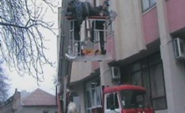 В Черкассах двое строителей во время работы упали с 7-го этажа дома (ВИДЕО)