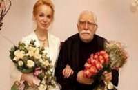 Армен Джигарханян тайно женился на молодой избраннице