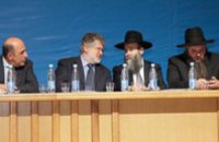 Игорь Коломойский и днепропетровский раввин «возглавили» евреев Украины