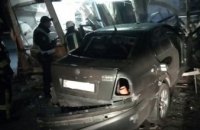 ​ На Днепропетровщине легковушка «влетела» в магазин: пострадавшие в тяжелом состоянии (ФОТО)