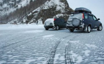 Укравтодор призывает водителей срочно менять шины на зимние