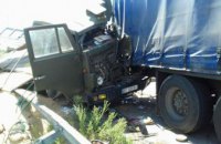 В Херсонской области спасатели деблокировали водителя из покореженного в результате ДТП грузовика