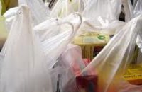 Днепропетровские школьники создали одежду из бытового мусора