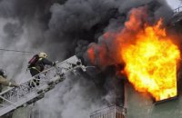 На Днепропетровщине горела квартира в многоэтажке: владельца  госпитализировали с ожогами