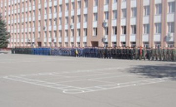Более тысячи военных пройдут маршем в Днепропетровске 9 мая
