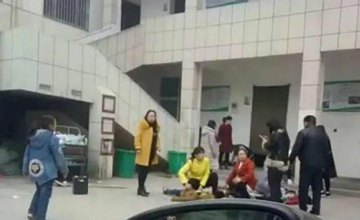 В Китае школьники погибли в давке у туалета