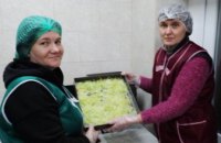 Корисні ласощі та перші страви швидкого приготування: у Петриківській громаді запрацювали два сушарні цехи