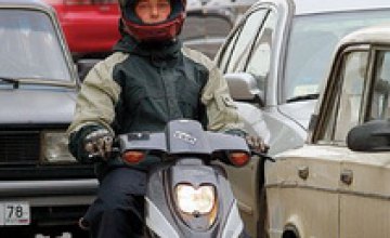 ГАИ продлило сроки регистрации мопедов и скутеров