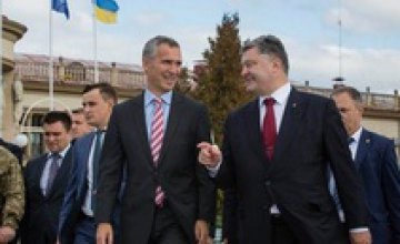 Порошенко и генсек НАТО открыли международные учения во Львовской области