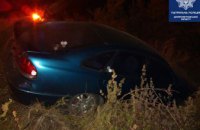 ​В Днепре водитель Mazda пытался скрыться от полицейских и вылетел в кювет