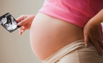 В Днепропетровской области женщины подделывали справки о беременности, чтобы легализовать иностранцев