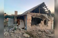 Обстріляли Нікопольський район: поранено чоловіка, пошкоджено житлові будинки