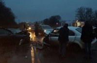 В Харьковской области произошло масштабное ДТП: 1 человек погиб, 5 получили травмы (ФОТО)