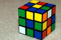 Новый рекорд мира по сборке кубика Рубика установил 14-летний парень (ВИДЕО)