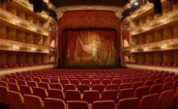 14 июня Днепровский театр эстрады представит  современный и сентиментальный спектакль «Вальс о вальсе»