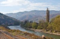 Паводок на Закарпатье: подтоплено 401 домохозяйство, снесены 5 мостов