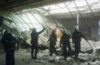 В Луганске обвалилась крыша админздания: погиб один человек (ВИДЕО)