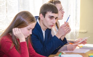 ​ На Днепропетровщине тестирование по украинскому сдают более 28 тысяч абитуриентов