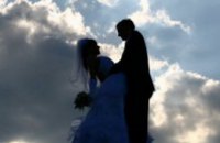 В 2010 году украинцы стали меньше жениться