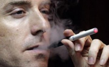 Минздрав призывает не курить электронные сигареты