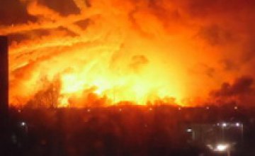 В Харьковской области горят военные склады: из ближайших пунктов проводится эвакуация населения (ВИДЕО)