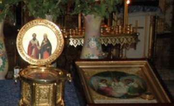 В Днепропетровске находится ковчег с частицами мощей мучеников Киприана и Иустины