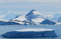В Антарктиде растаял огромный массив льда