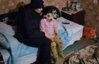 Днепровские патрульные «подарили» родителям потерявшегося ребенка