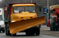 В Днепропетровске гололед ликвидируют 37 специализированных машин 