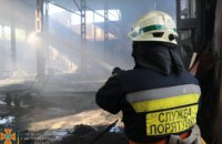 Через вибухи газових балонів на підприємстві у Дніпрі 2 людей загинуло, ще 1 - у лікарні   