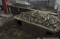 На Днепропетровщине неизвестные хранили на складе предприятия почти 15 тонн детонаторов к снарядам