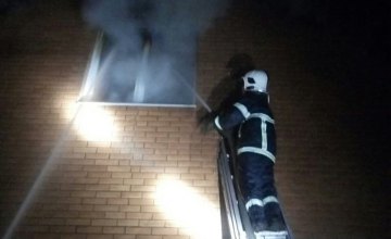 На Днепропетровщине горел двухэтажный дом: информация о погибших и пострадавших (ФОТО)