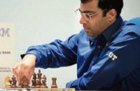Чемпион мира по шахматам проиграл двум узбекским детям