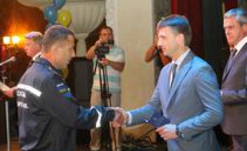 Глеб Пригунов наградил отважных спасателей Днепропетровщины