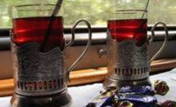 Пассажиры Приднепровской магистрали выпили почти 4 млн порций чая и кофе