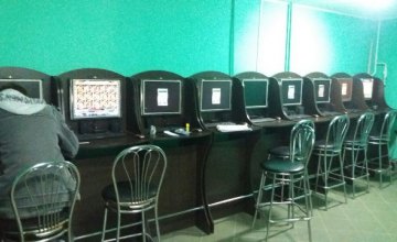 В Днепре незаконно работал зал с игровыми автоматами: полицией изъято 2 сервера