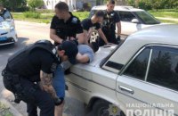 На Днепропетровщине задержали мужчину, который торговал наркотиками возле стадиона (ФОТО)